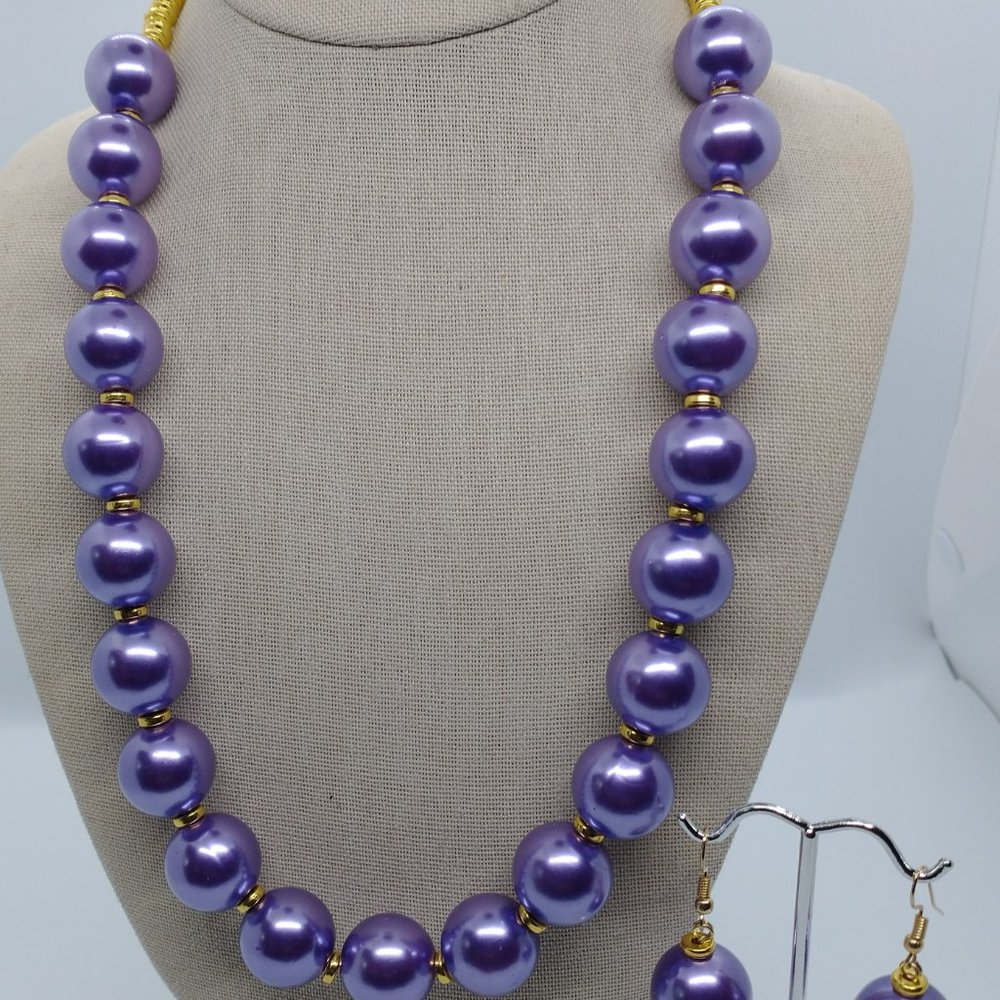 Lavender Chunky Pearl Bead Necklace and Earrings